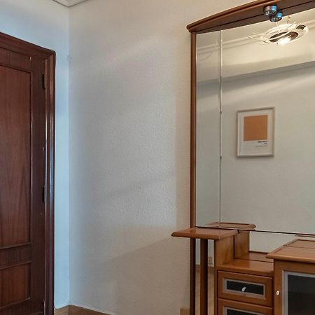 Funcional Y Renovado Apartamento En Iturrama Pamplona Luaran gambar
