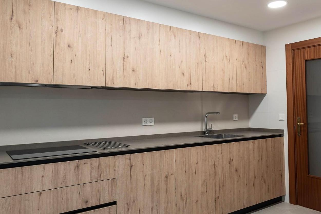Funcional Y Renovado Apartamento En Iturrama Pamplona Luaran gambar