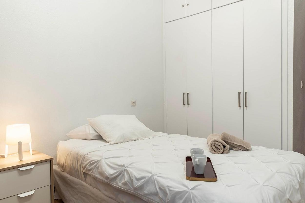 Funcional Y Renovado Apartamento En Iturrama Pamplona Luaran gambar
